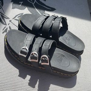 doc marten slide sandal black hydro leather size 9